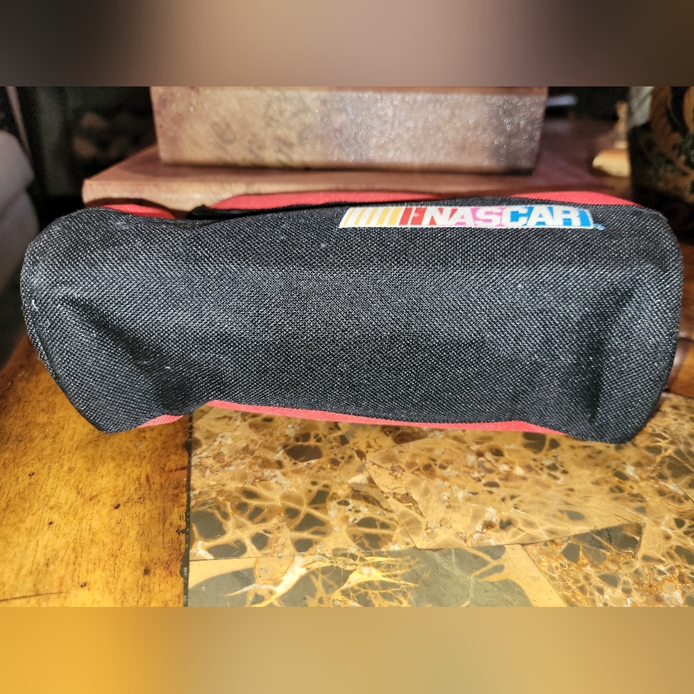 NASCAR overnight travel bag - Picture 5 of 8